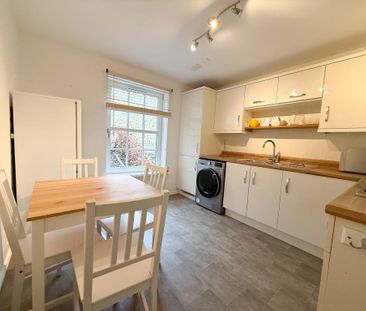 2 bedroom flat to rent - Photo 6