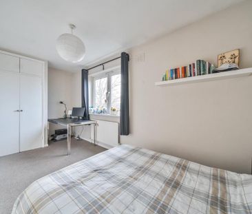 2 bedroom maisonette to rent - Photo 5