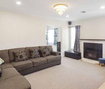 3 bedroom home for rent in Papatoetoe! - Photo 2