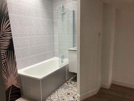 Location Appartement 1 pièce Meublé 24m² LA ROCHELLE 17000 - Photo 5