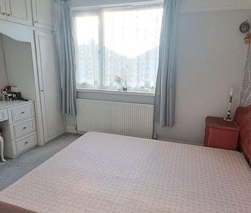 4 bedroom terraced house to rent - Photo 4
