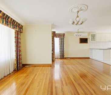 Seaside Charm and Unlimited Potential in the Heart of Dromana - Photo 1