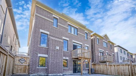 For Lease - 56 Priory Drive Unit# Basement, Whitby, Ontario - Photo 4