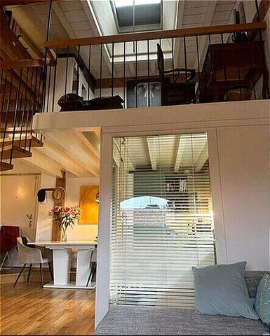 APPARTEMENT MANSARDÉ 2½ PIÈCES À GENÈVE - CENTRE, MEUBLÉ, DURÉE DÉTERMINÉE - Foto 5