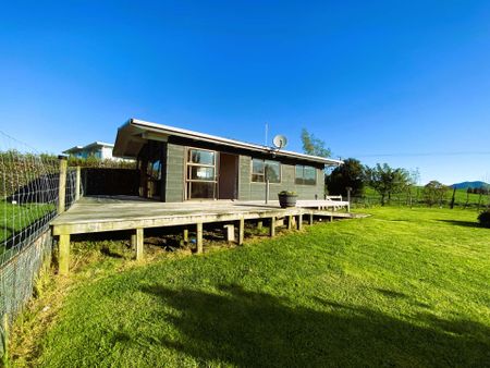 132 Pirongia Road - Photo 2