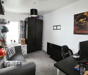 3 bedroom terraced house to rent - Photo 2