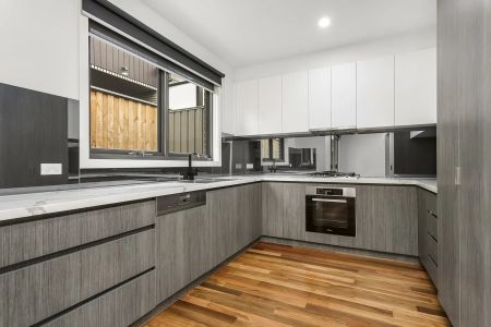 Unit 4/2 Pitches Street, Moonee Ponds. - Photo 2