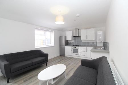 1 bedroom flat to rent - Photo 4