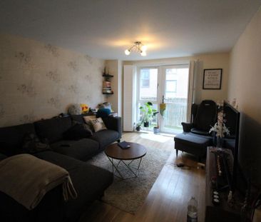 3 bedroom terraced house to rent - Photo 5