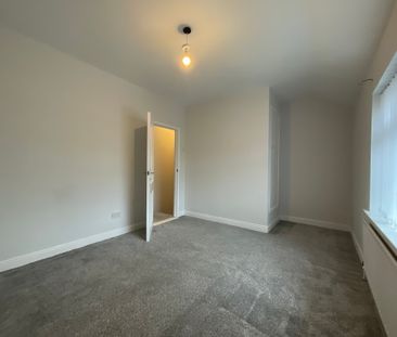 8 Donaldson Crescent, Belfast, BT13 3LQ - Photo 2