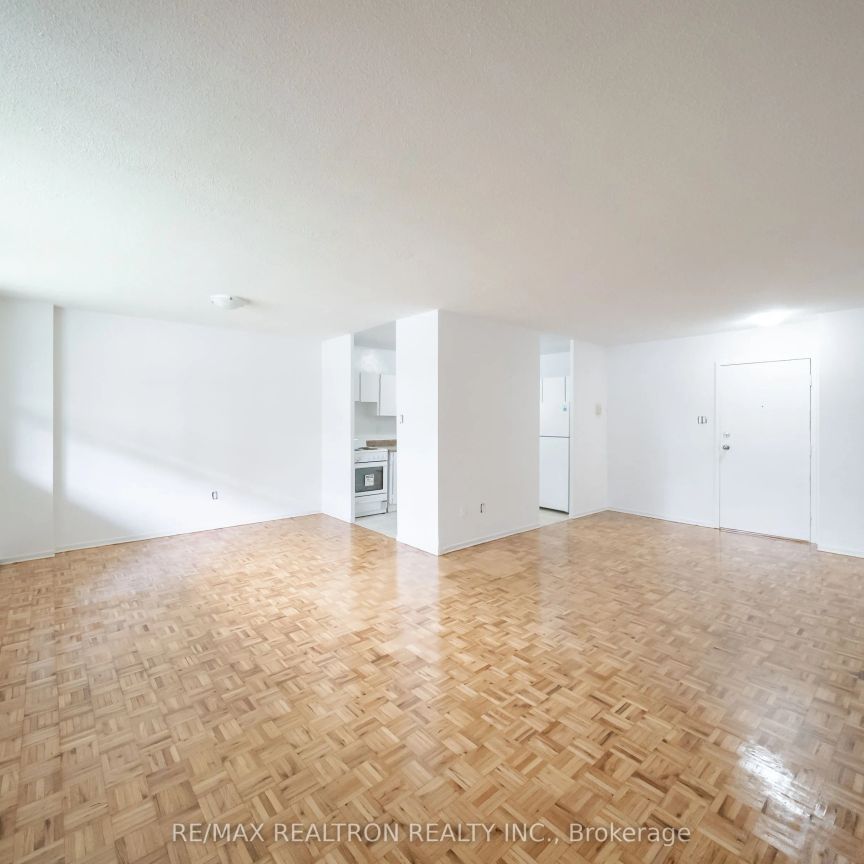 5 Glamorgan Avenue #811 - Photo 1