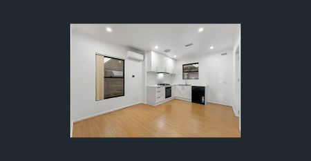 Spacious Family Living with Renovated Interiors and Extensive Outdoor Space - Photo 5