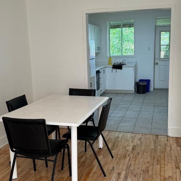 4 1/2, TOUT INCLUS, CENTRE-VILLE TROIS-RIVIERES - Photo 1