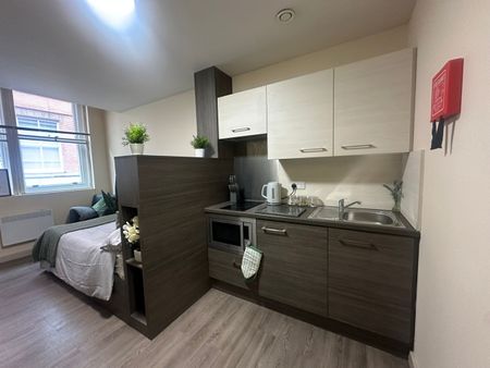 Studio Flat, Halley House, NG1 - Photo 2