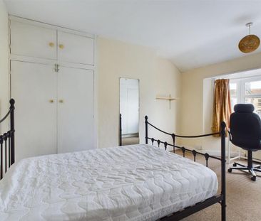 4 bedroom terraced house to rent - Photo 4