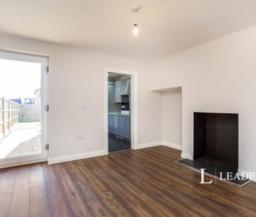 2 bedroom semi-detached house to rent - Photo 4
