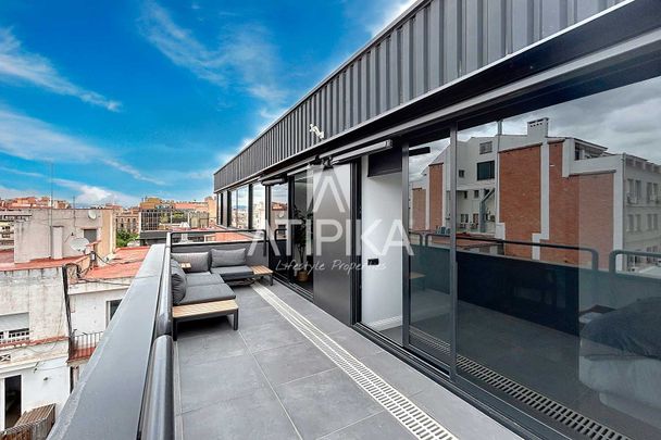 Ático de 2 habitaciones en alquiler temporal en la Dreta de l’Eixample, Barcelona - Photo 1
