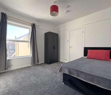 Queens Road, Gosport, PO12 - Photo 3