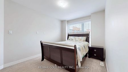 For Lease - 997 West Village Square, London North, Ontario - Photo 2