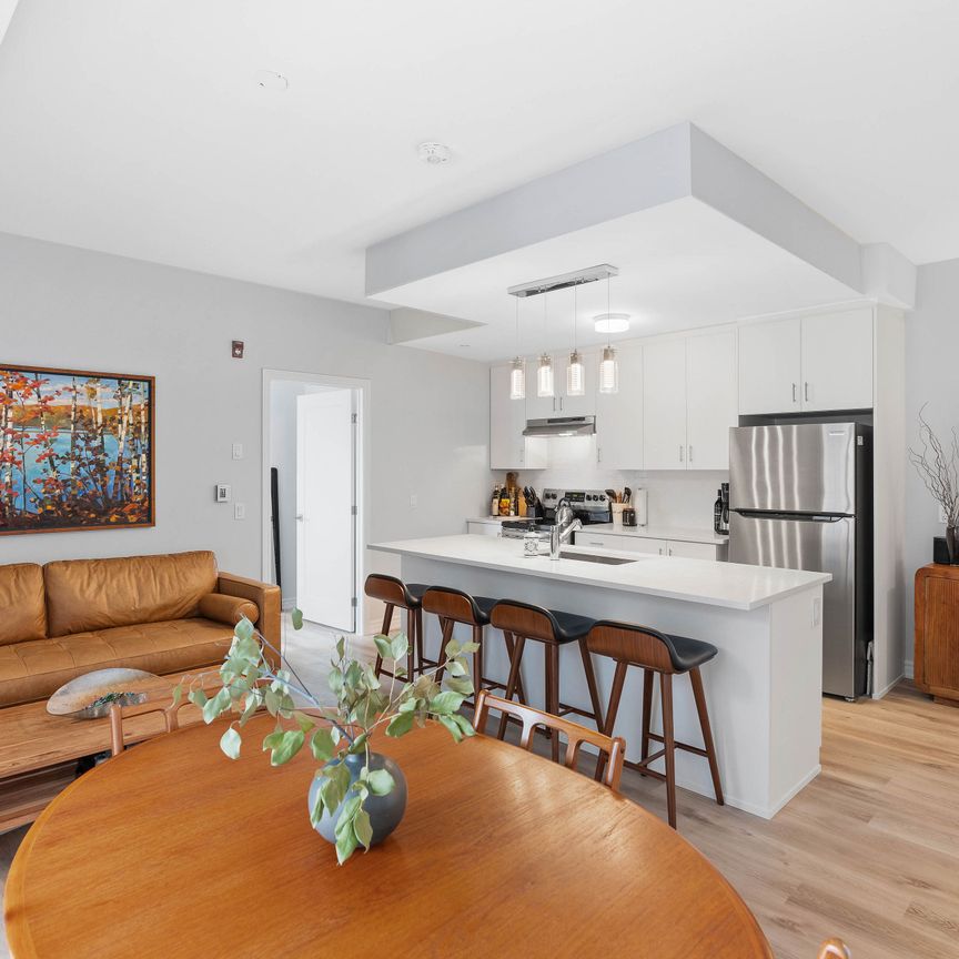 For Lease - 1350 HEMLOCK Street Unit# 219, Manor Park - Cardinal Glen and Area, Ontario - Photo 1