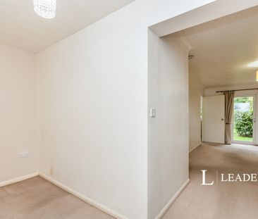 apartment to rent Raglan Road, GU21 - Photo 2