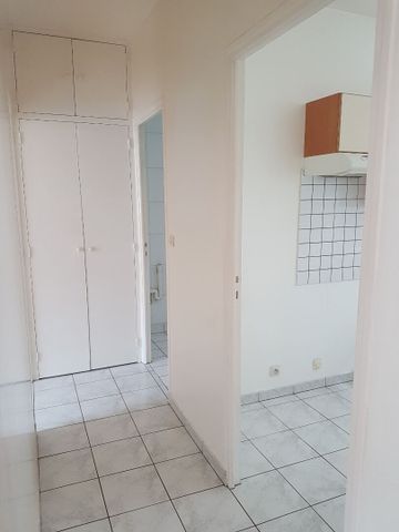 A LOUER Appartement 50000 Saint-Lô CENTRE VILLE 1 chambre 50.37 m2 - Photo 3