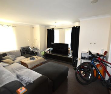 Wellington Road Eccles Manchester Greater Manchester - Photo 3