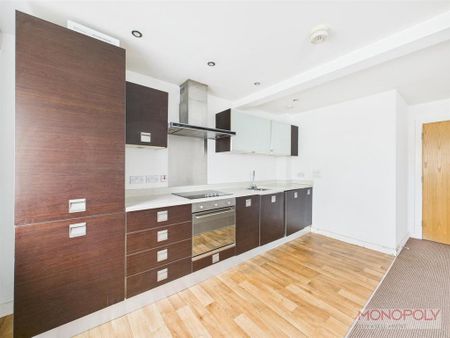 2 bedroom apartment to rent - Photo 4
