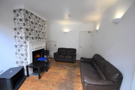 Price £3,750 pcm - Available 02/07/2026 - Furnished - Photo 2