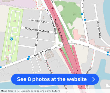 WELL POSITIONED END TOWNHOUSE - Photo 1