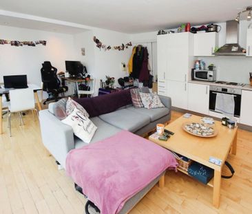 2 bedroom flat to rent - Photo 6