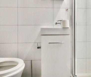 Gainsborough Gardens, Edgware, HA8 - Photo 5