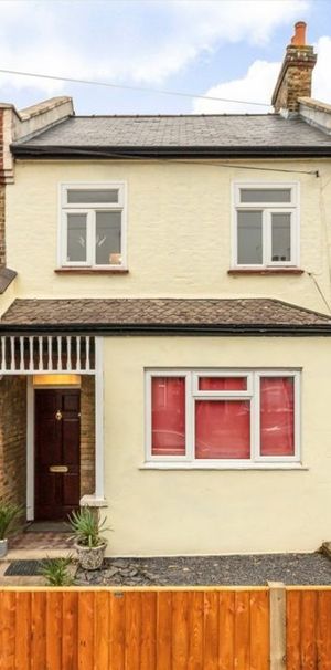 South Lane, KT3, London - Photo 1