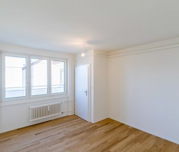 Renovierte 1-Zimmer-Mansarde im Herzen von Basel - Photo 1