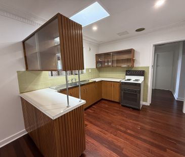 52 Glover Street, Dianella, WA 6059 - Photo 5