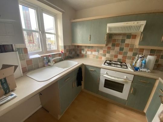 Longfield Place, Plymouth, PL4 - Photo 1