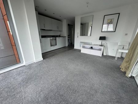 2 bedroom flat to rent - Photo 5