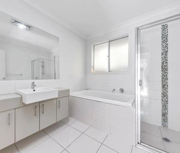 “Refreshed Modern Single Level” - Photo 6