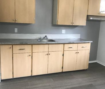 Grand 4 1/2 Val-Bélair - Photo 2