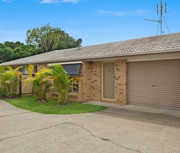 Cozy Living with Outdoor Space to Enjoy - PLEASE NOTE ALL INSPECTIO... - Photo 2