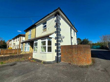 Online Enquiries Only! Millbrook Road East, Freemantle, SO15 - Photo 5