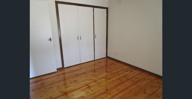 Freshly painted unit in central location - Photo 1