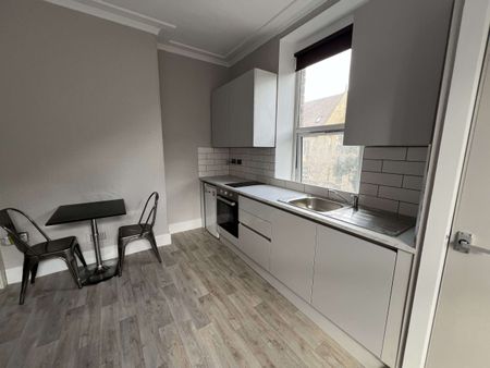 Flat 5, 2 Harcourt Road, Crookesmoor, S10 1DJ - Photo 5