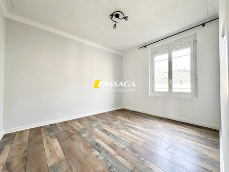 Location Appartement 4 pièces 65m² - Photo 2