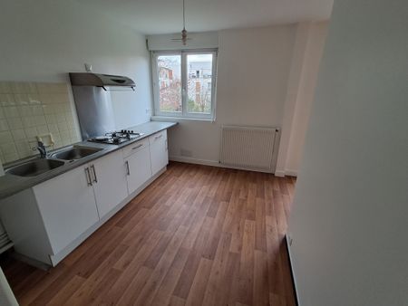 CPH IMMOBILIER Vous propose à la location un appartement 3 Pieces situé à L'HAY LES ROSES L'Haÿ-les-Roses (94240) - Photo 2