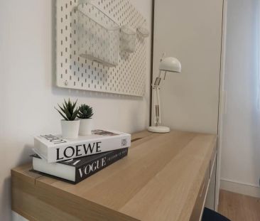 Room in a shared 4-bedroom apartment for rent in Ríos Rosas, professionals only, women only - Foto 1