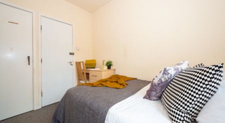 24 Hessle Terrace, Hyde Park, Leeds, LS6 1EQ - Photo 5