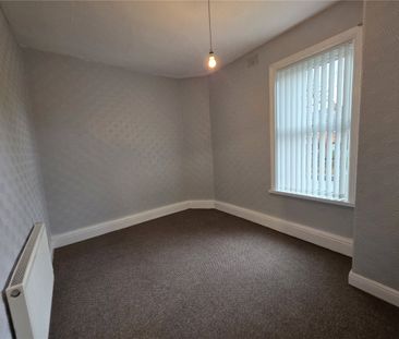 Leeds Road, Dewsbury, West Yorkshire, WF12 - Photo 6
