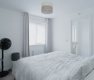 Masar Close, Epsom - Photo 3