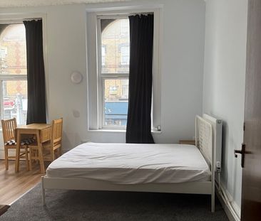 Studio Flat, Stoke Newington Road, N16 - Photo 3